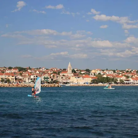 11 Pakoštane
